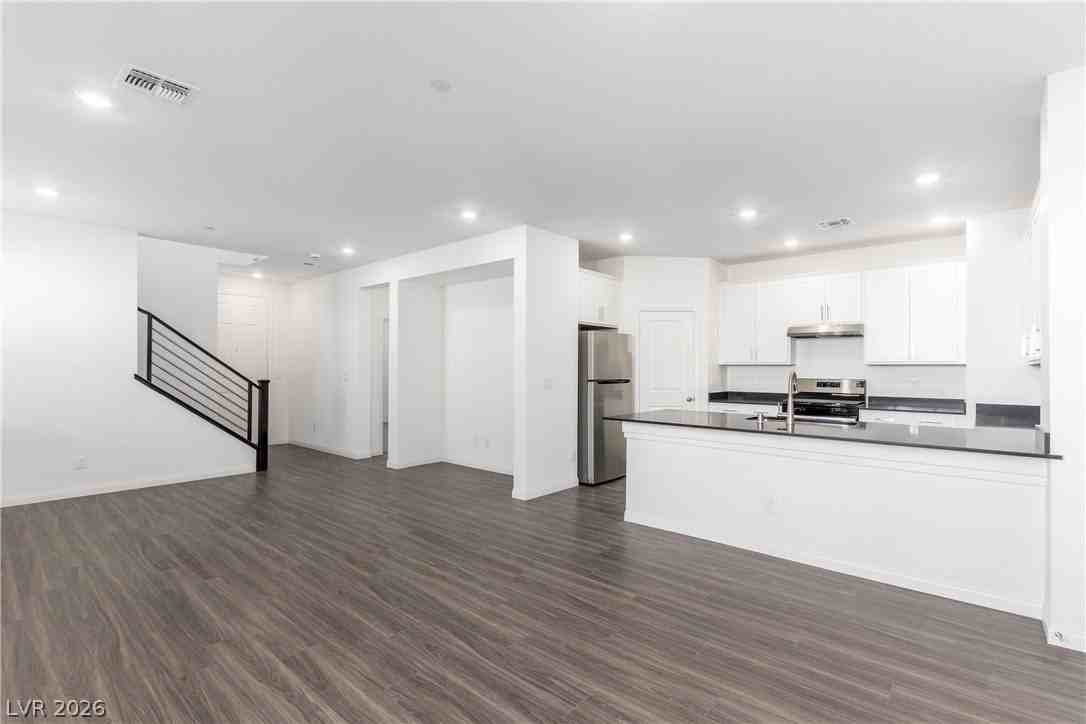 2685 Abrantes Pl - Photo 3 of 26