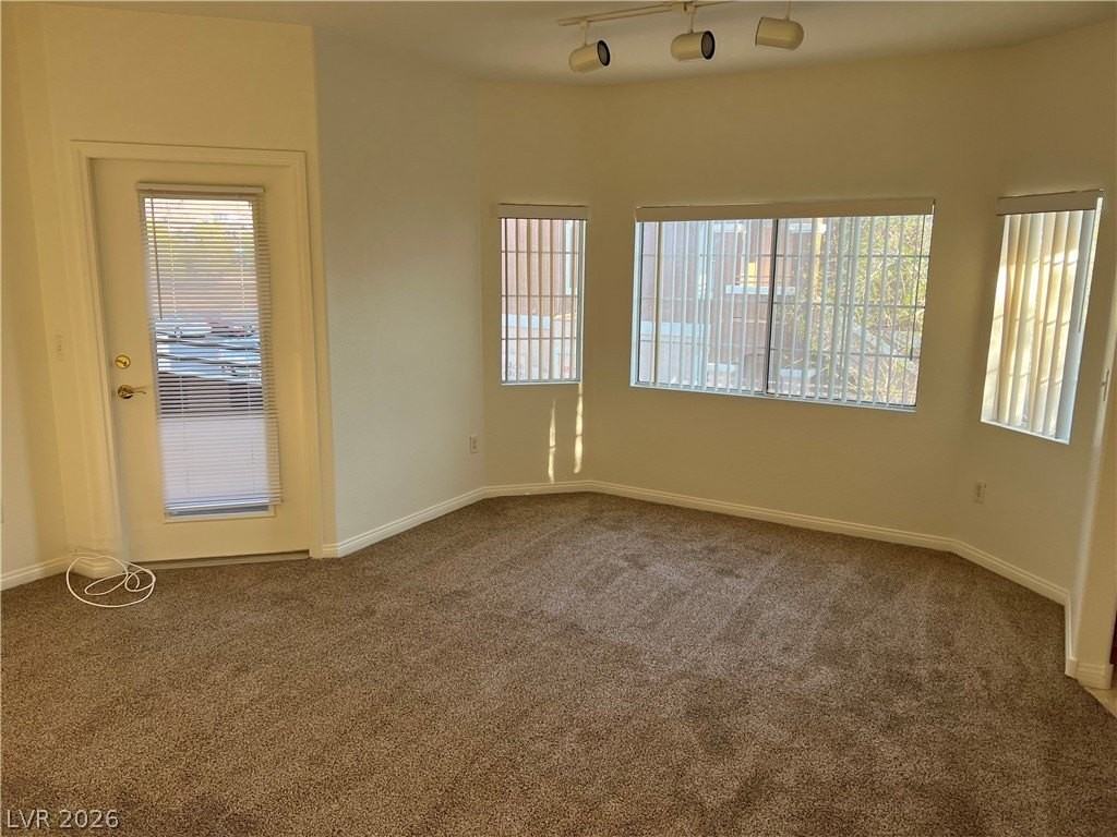 830 Carnegie St #1621 - Photo 3 of 13