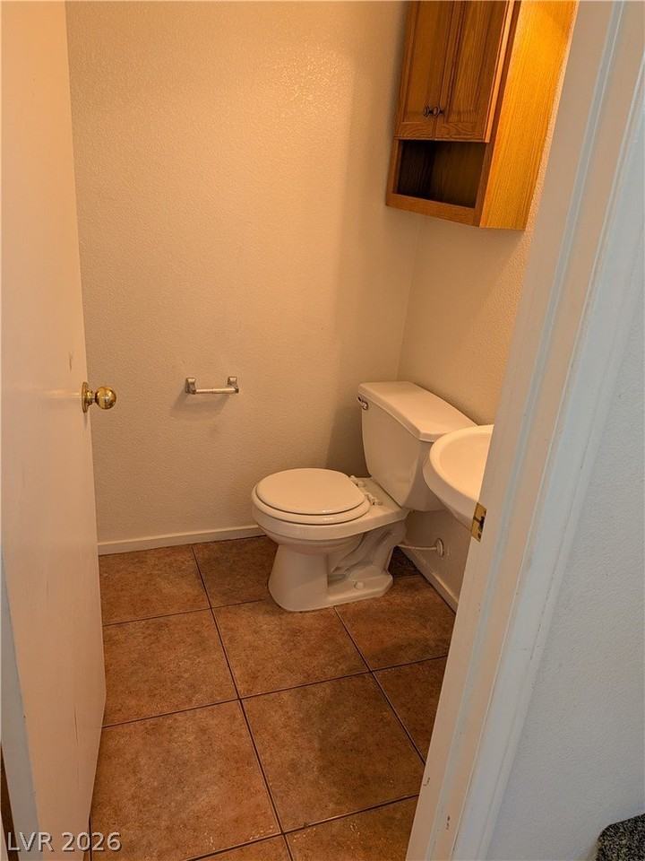 9269 Adamshurst Ave - Photo 6 of 15