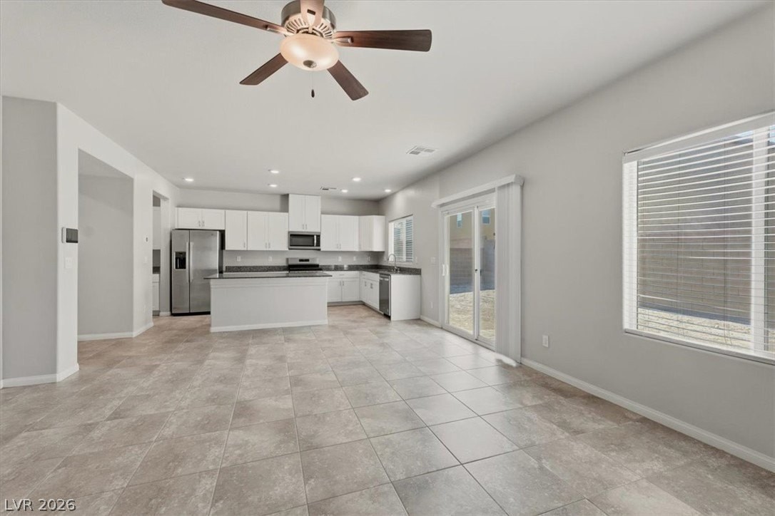 1058 Willow Berry Ave - Photo 5 of 22