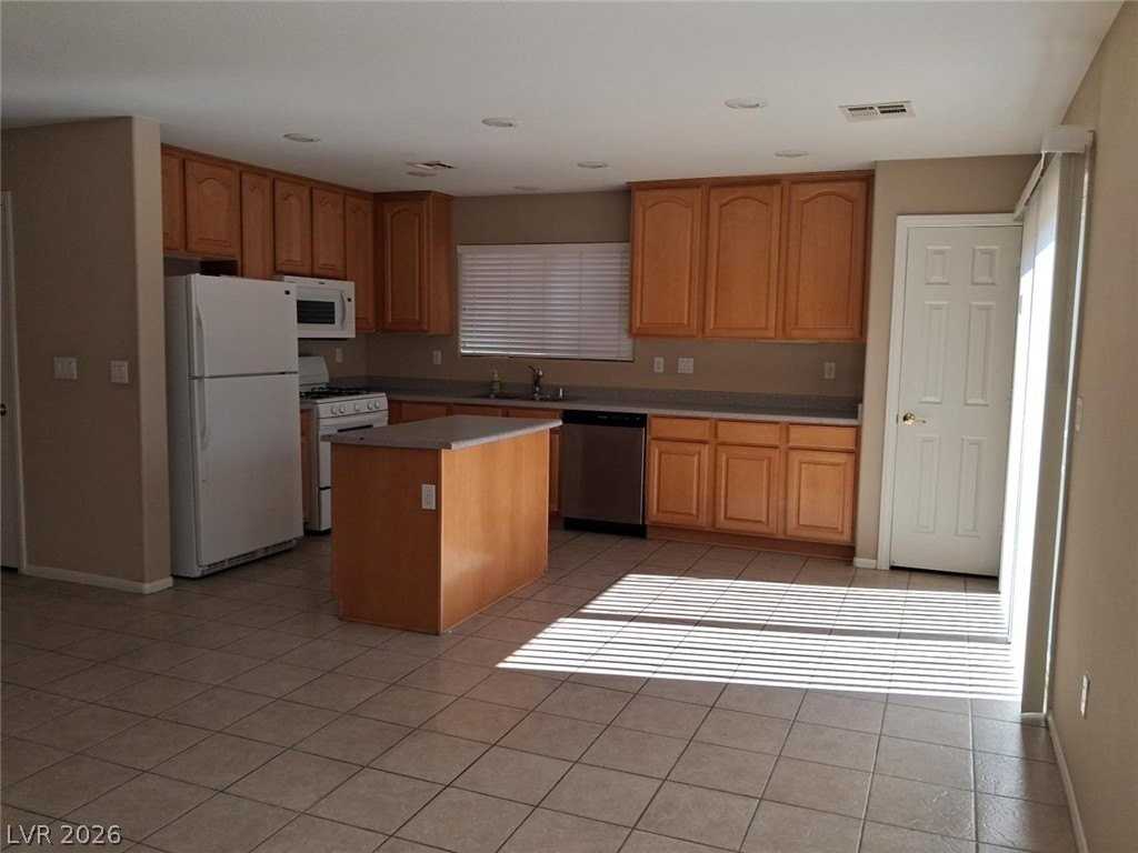 11249 Alga Ct - Photo 4 of 16