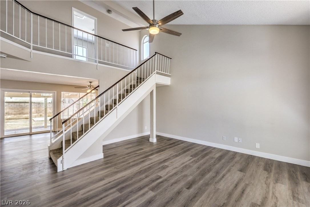 8408 Dunphy Ct - Photo 3 of 31