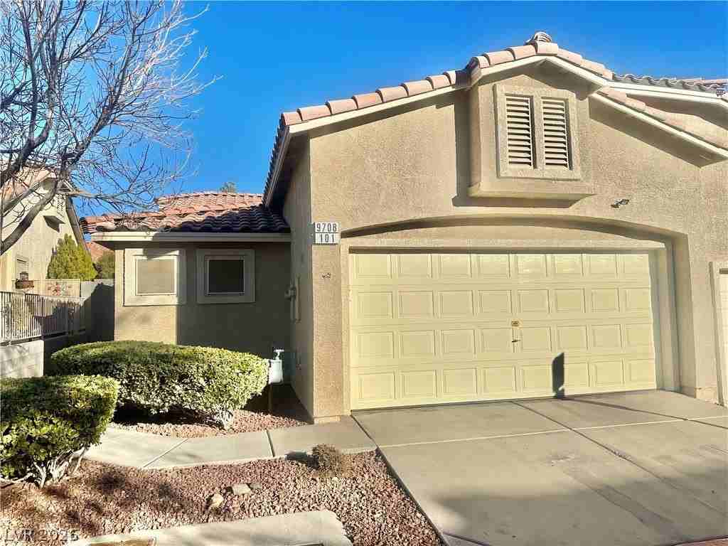 9708 Fionna Ln #101 - Photo 2 of 25