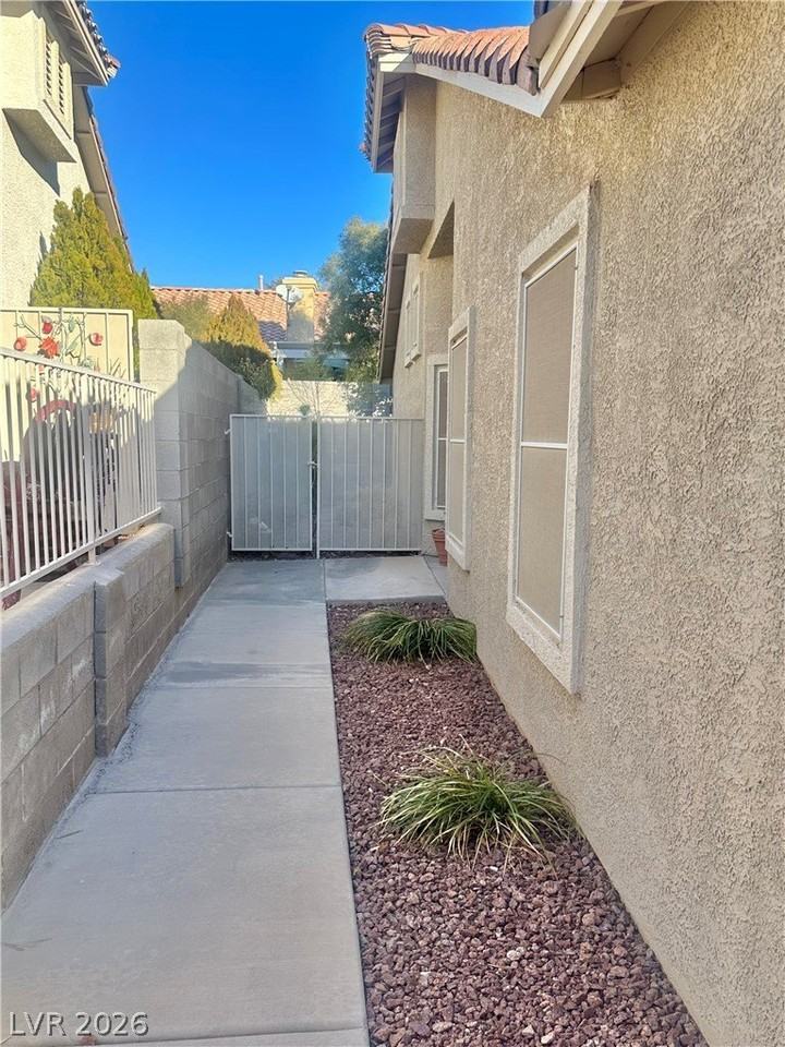 9708 Fionna Ln #101 - Photo 6 of 25