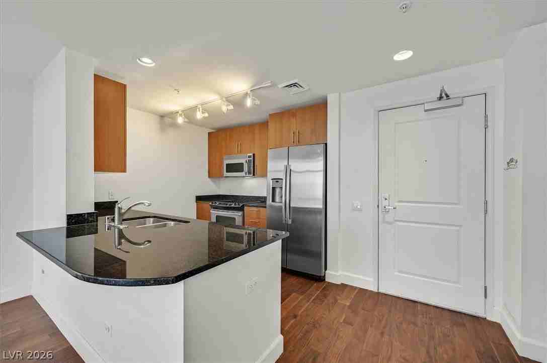 200 W Sahara Ave #3702 - Photo 5 of 38