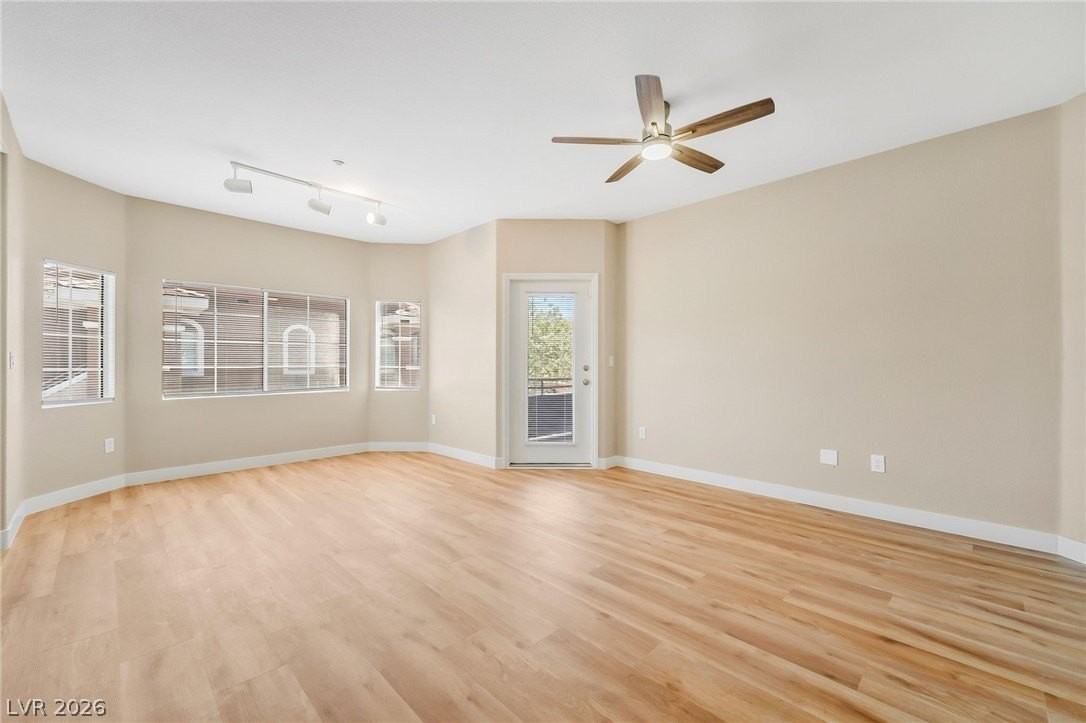 830 Carnegie St #1622 - Photo 4 of 21