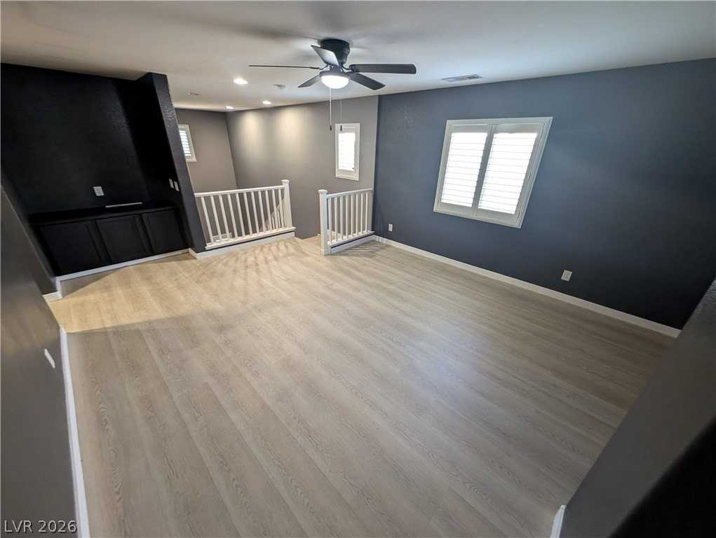 10633 Mount Blackburn Ave - Photo 3 of 19