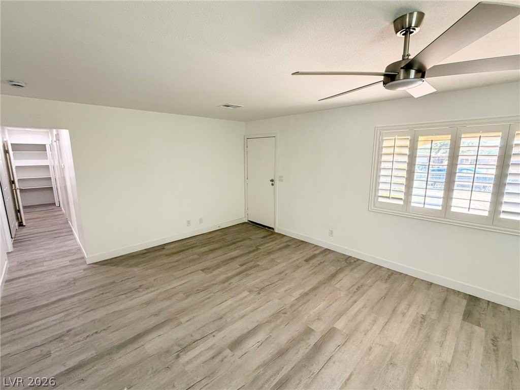1312 E Brooks Ave - Photo 2 of 30