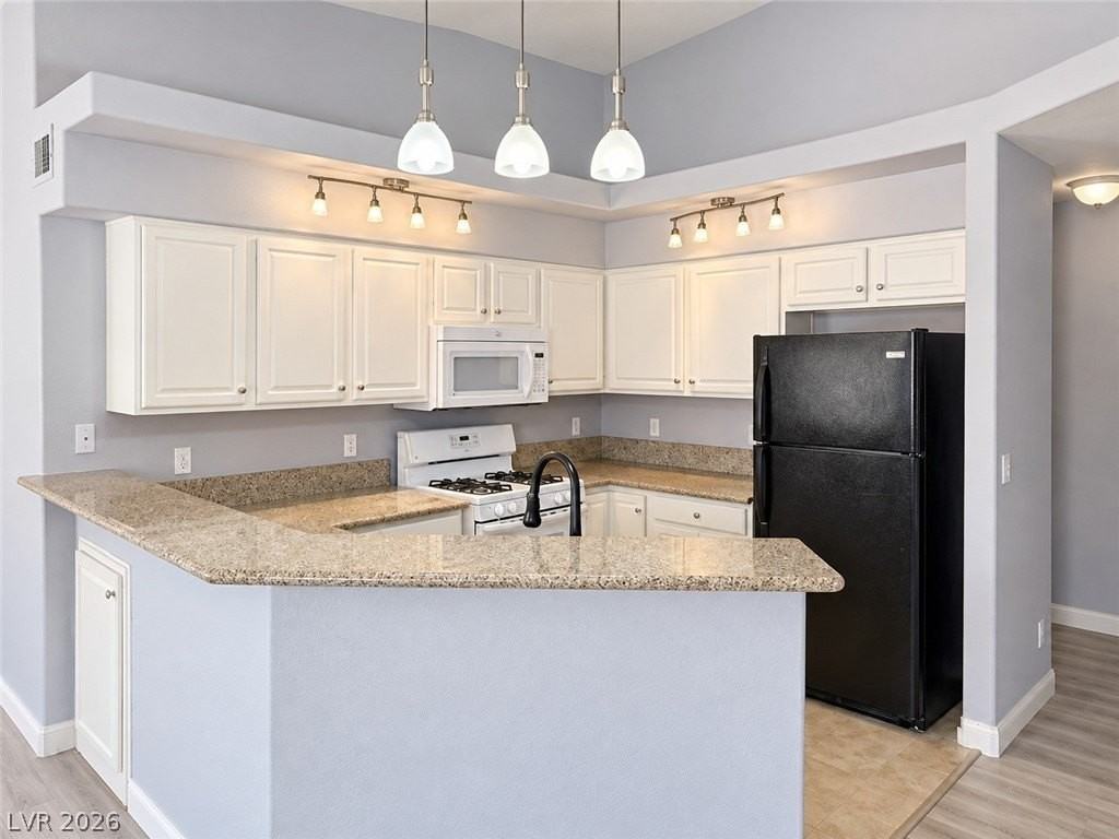 1530 Dallas Ter #0 - Photo 4 of 13