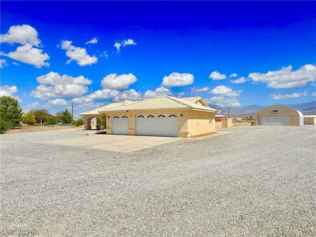 3241 S Rodeo Ave - Photo 4 of 45
