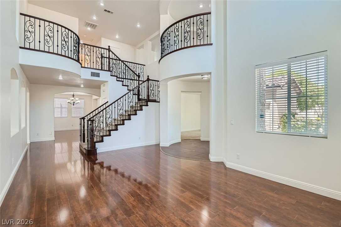 9353 Thunder Basin Ave - Photo 3 of 26