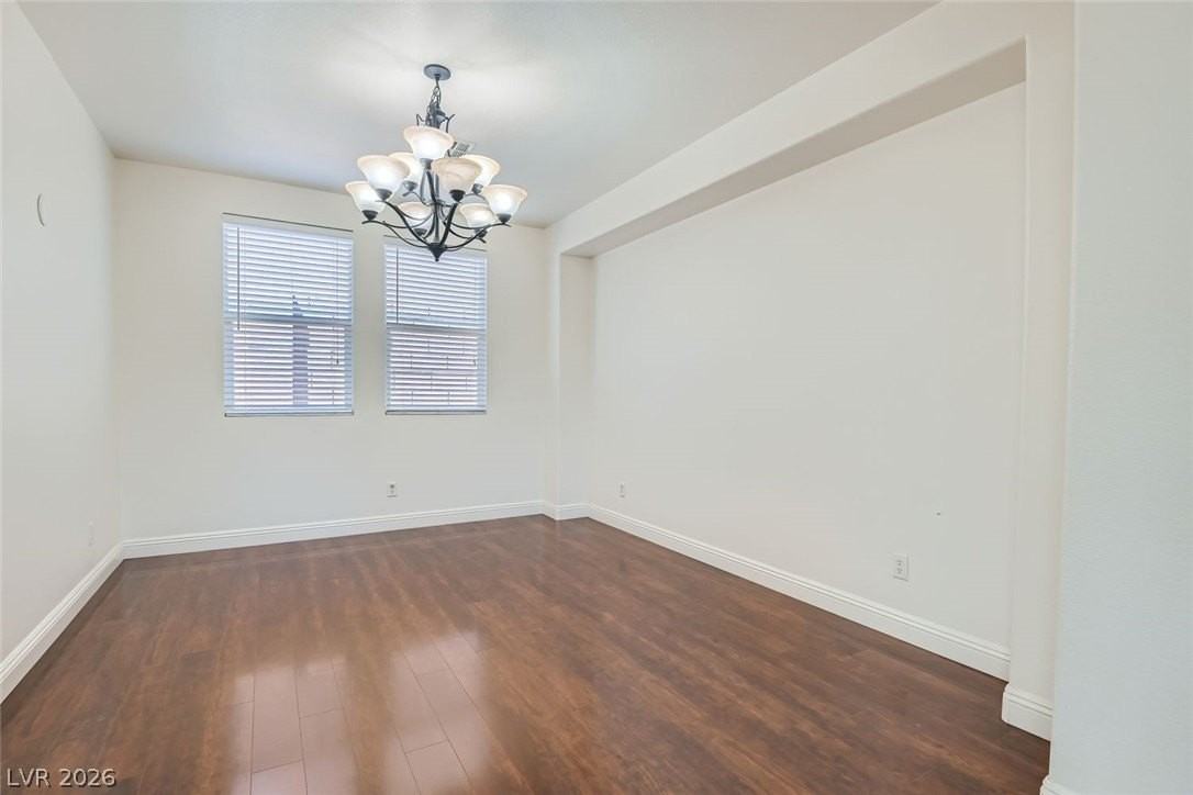 9353 Thunder Basin Ave - Photo 5 of 26