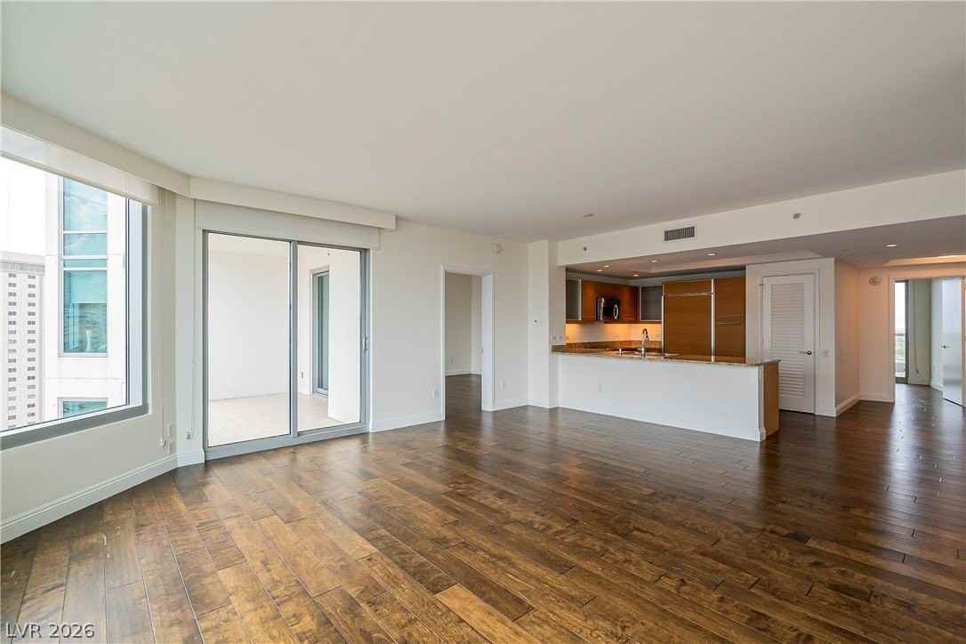 222 Karen Ave #1901 - Photo 4 of 41
