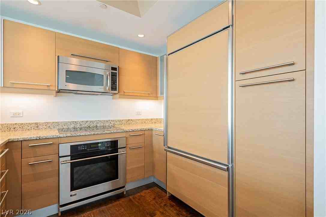 222 Karen Ave #1901 - Photo 6 of 41