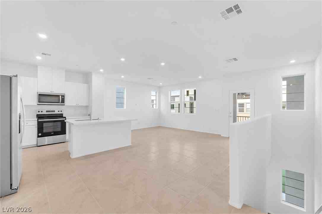 6168 Garden Crest St - Photo 2 of 26