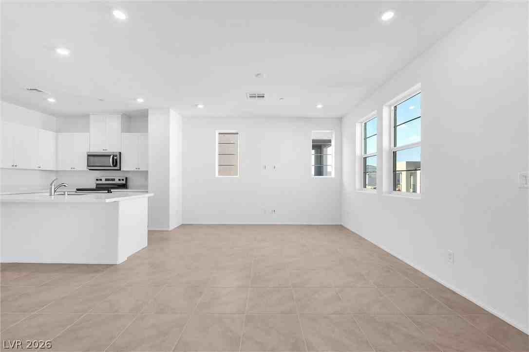 6168 Garden Crest St - Photo 3 of 26