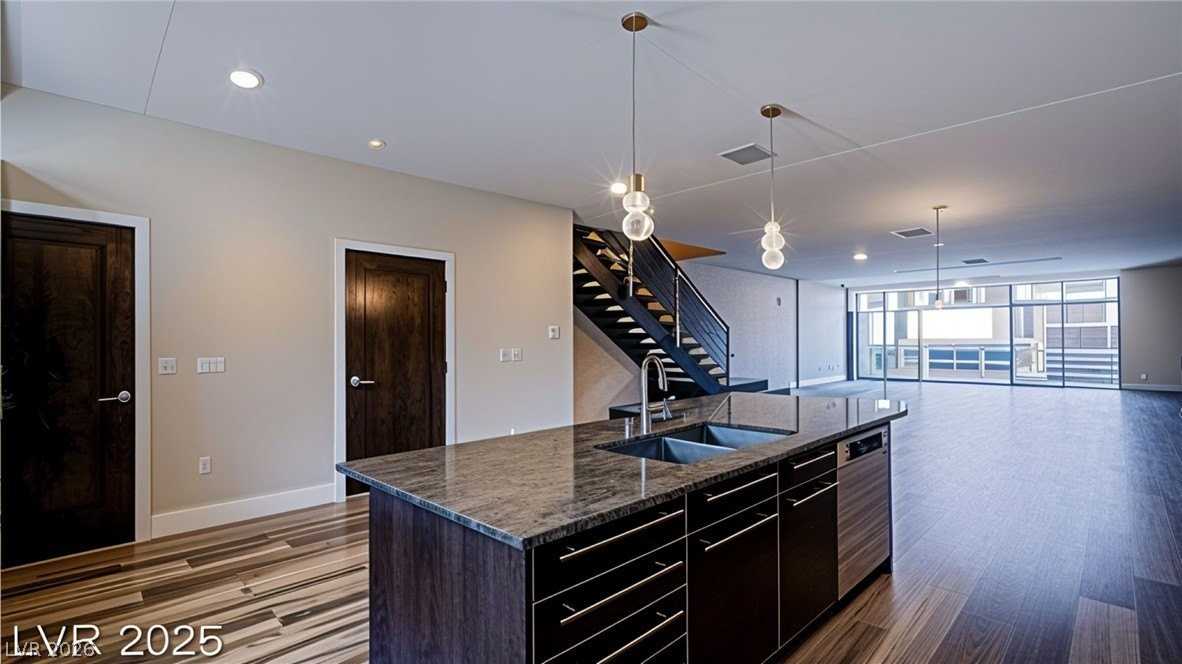 8925 W Flamingo Rd #228 - Photo 5 of 42