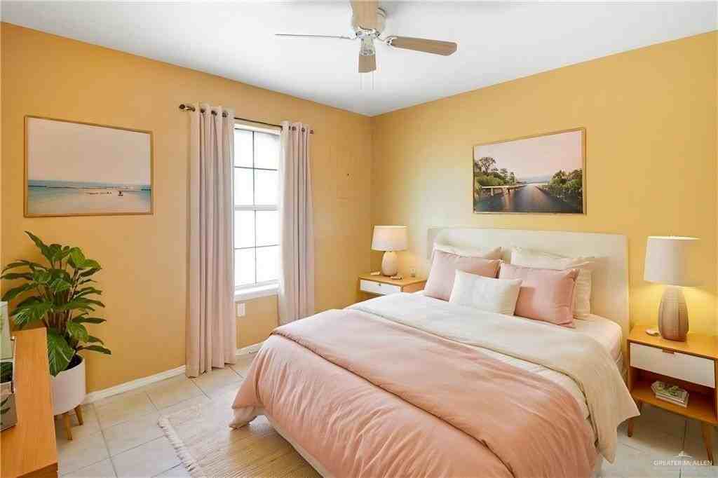 1309 W Saint Francis Ave #19 - Photo 4 of 11