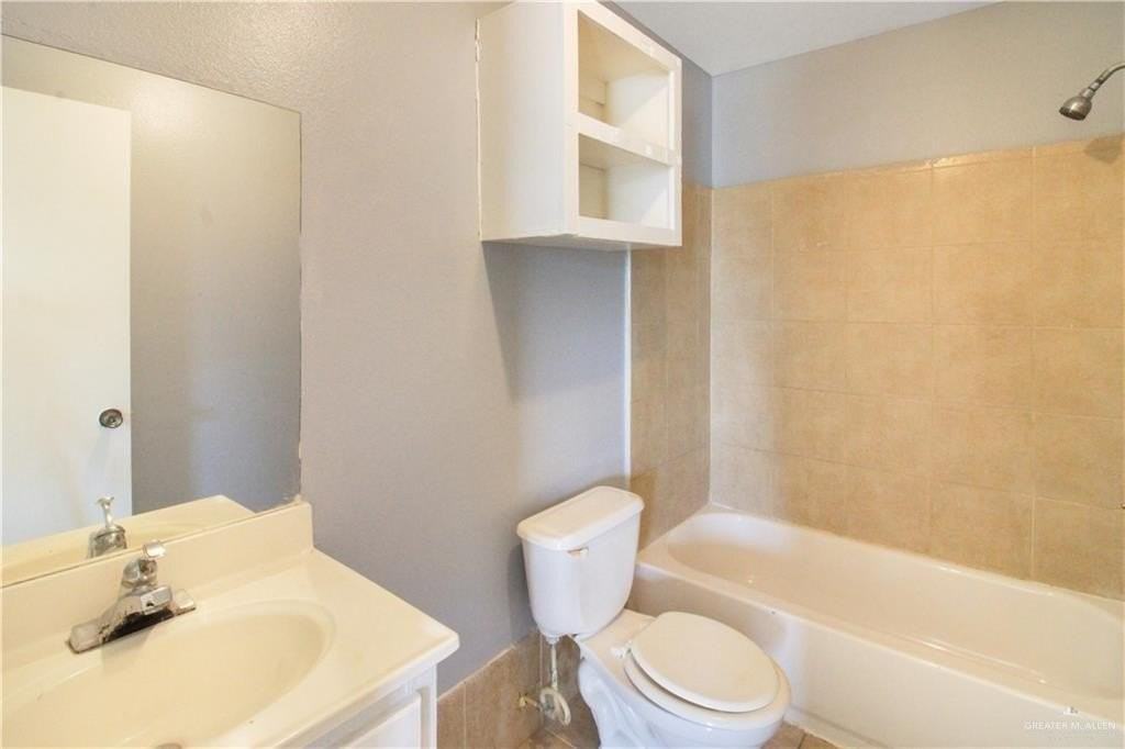 1309 W Saint Francis Ave #19 - Photo 6 of 11