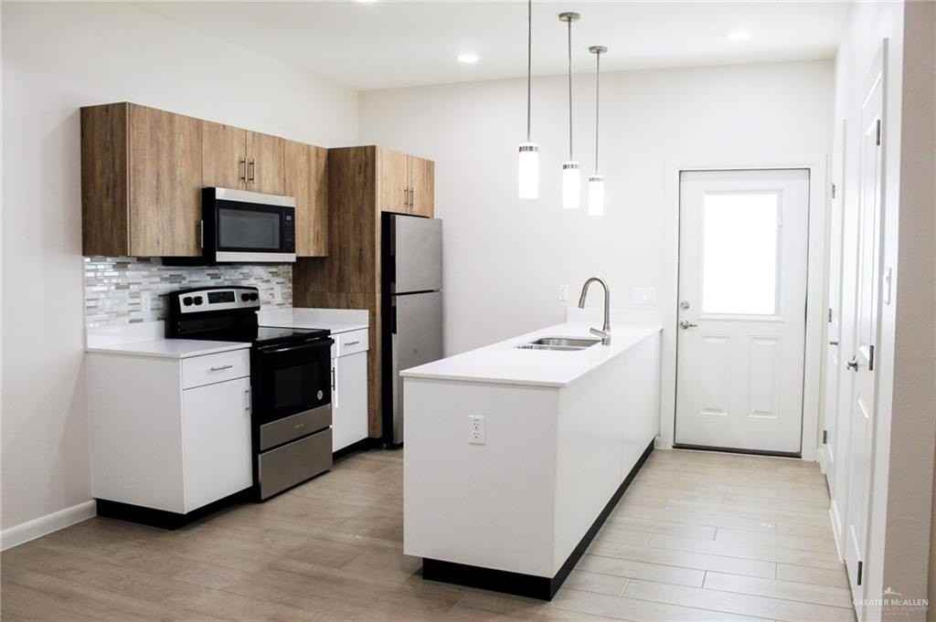 512 Brito Ln #4 - Photo 5 of 14