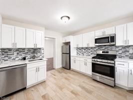 featured image of 144 Johnston Ave #2