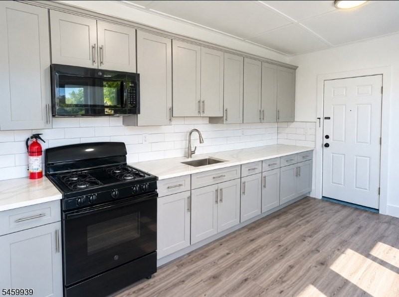 173 Watson Ave - Photo 5 of 12