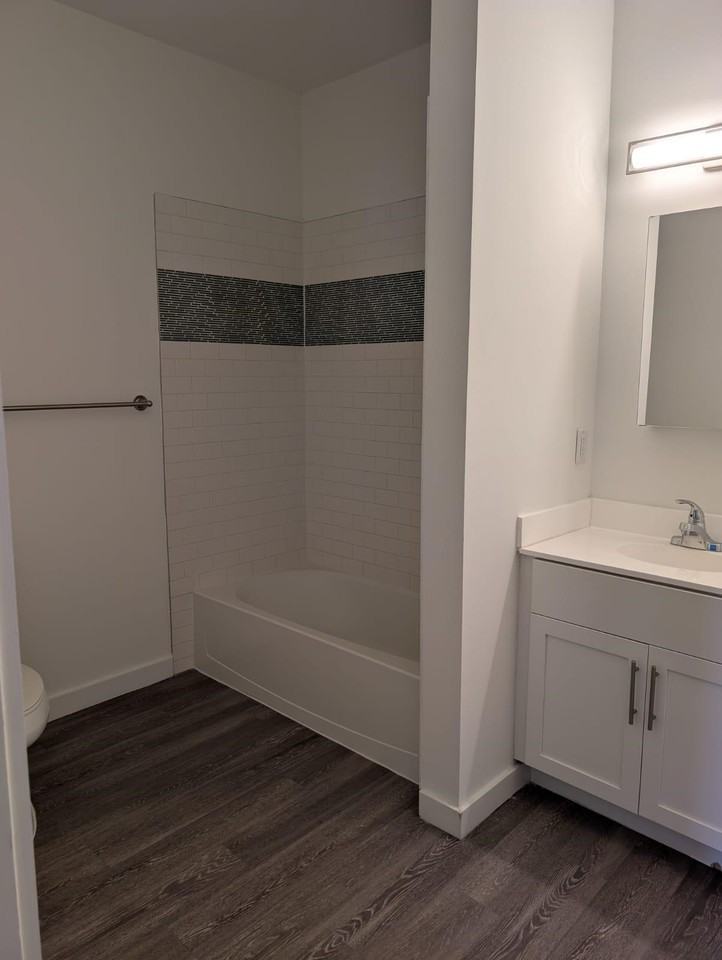 687 Ocean Ave #305 - Photo 4 of 9