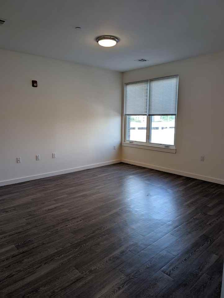 687 Ocean Ave #305 - Photo 7 of 9