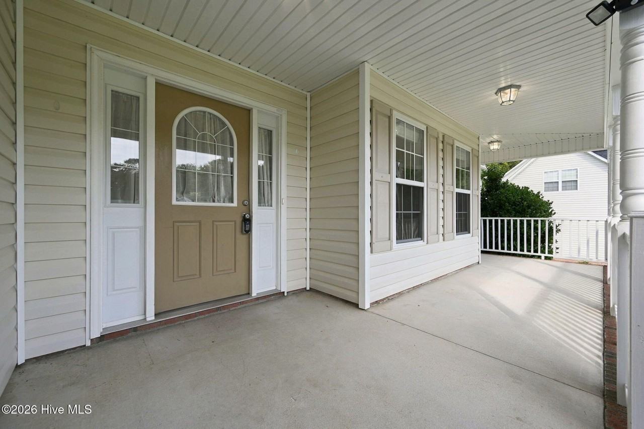 337 Foster Creek Rd - Photo 2 of 31