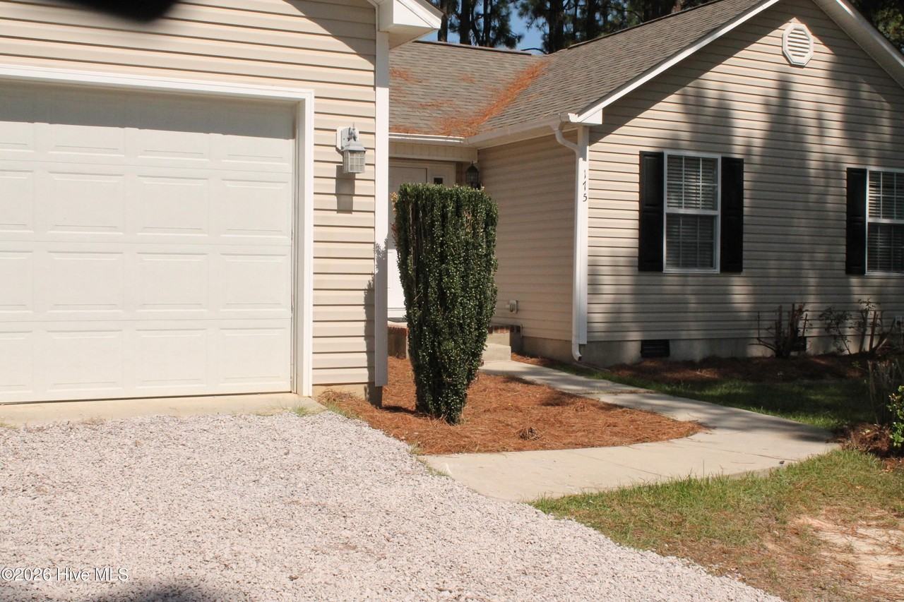 175 Pecan Grove Dr - Photo 2 of 22