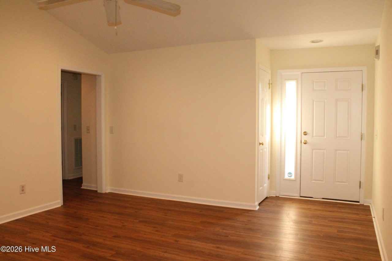 175 Pecan Grove Dr - Photo 5 of 22