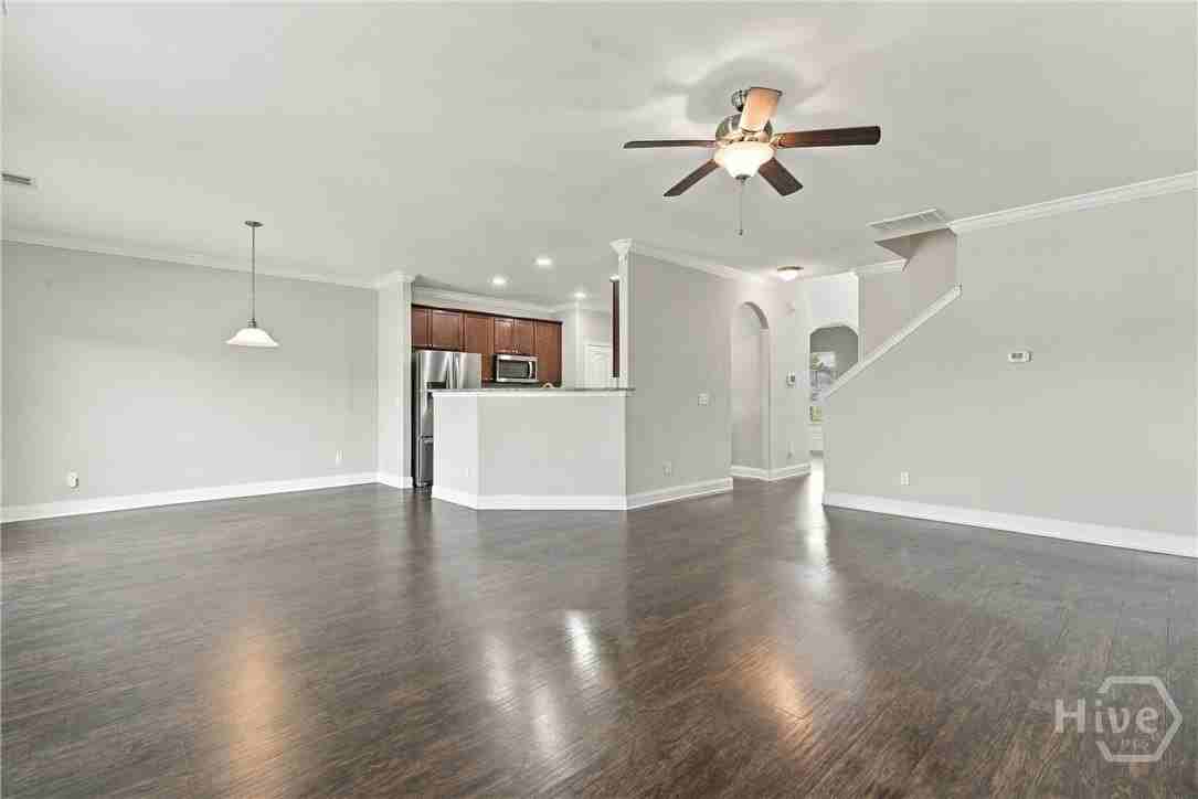 135 Greystone Dr - Photo 6 of 31