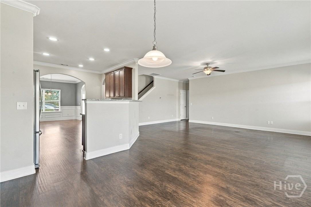 135 Greystone Dr - Photo 7 of 31