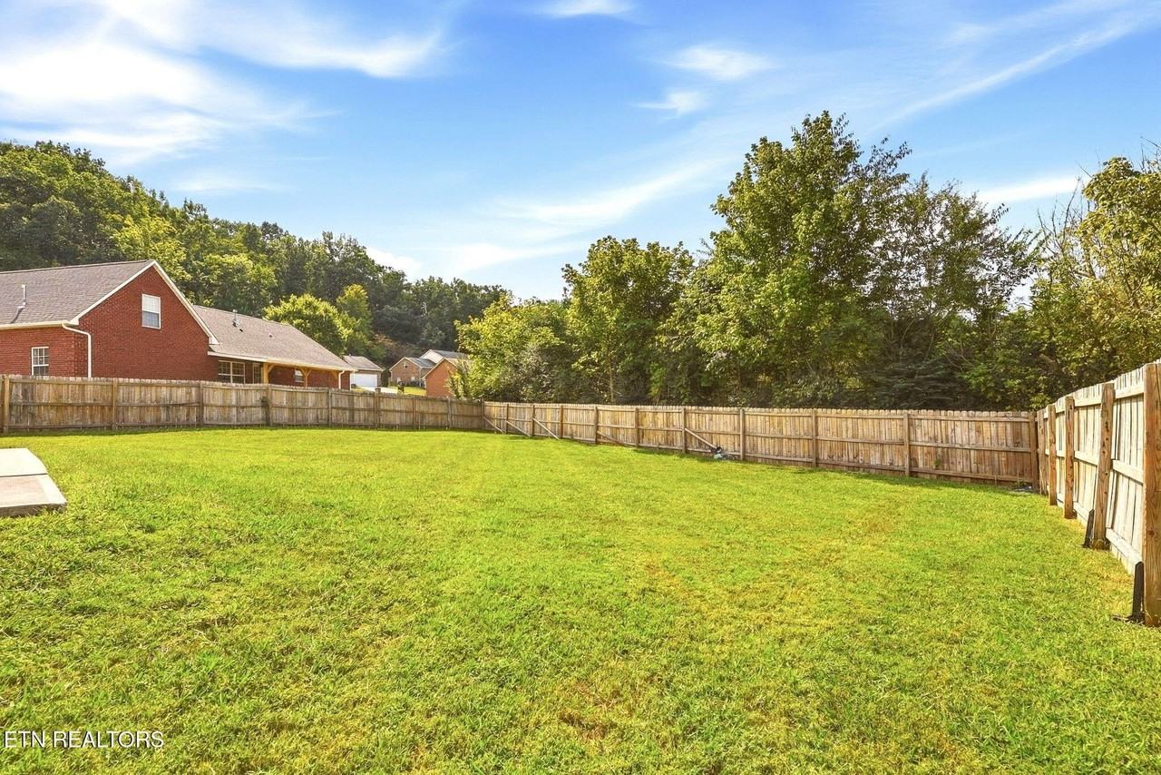 7015 Ghiradelli Rd - Photo 6 of 21