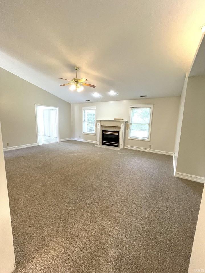1622 Stonevalley Ct - Photo 3 of 14
