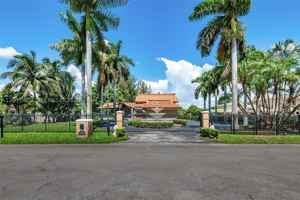 featured image of 12425 Sw 43rd St
