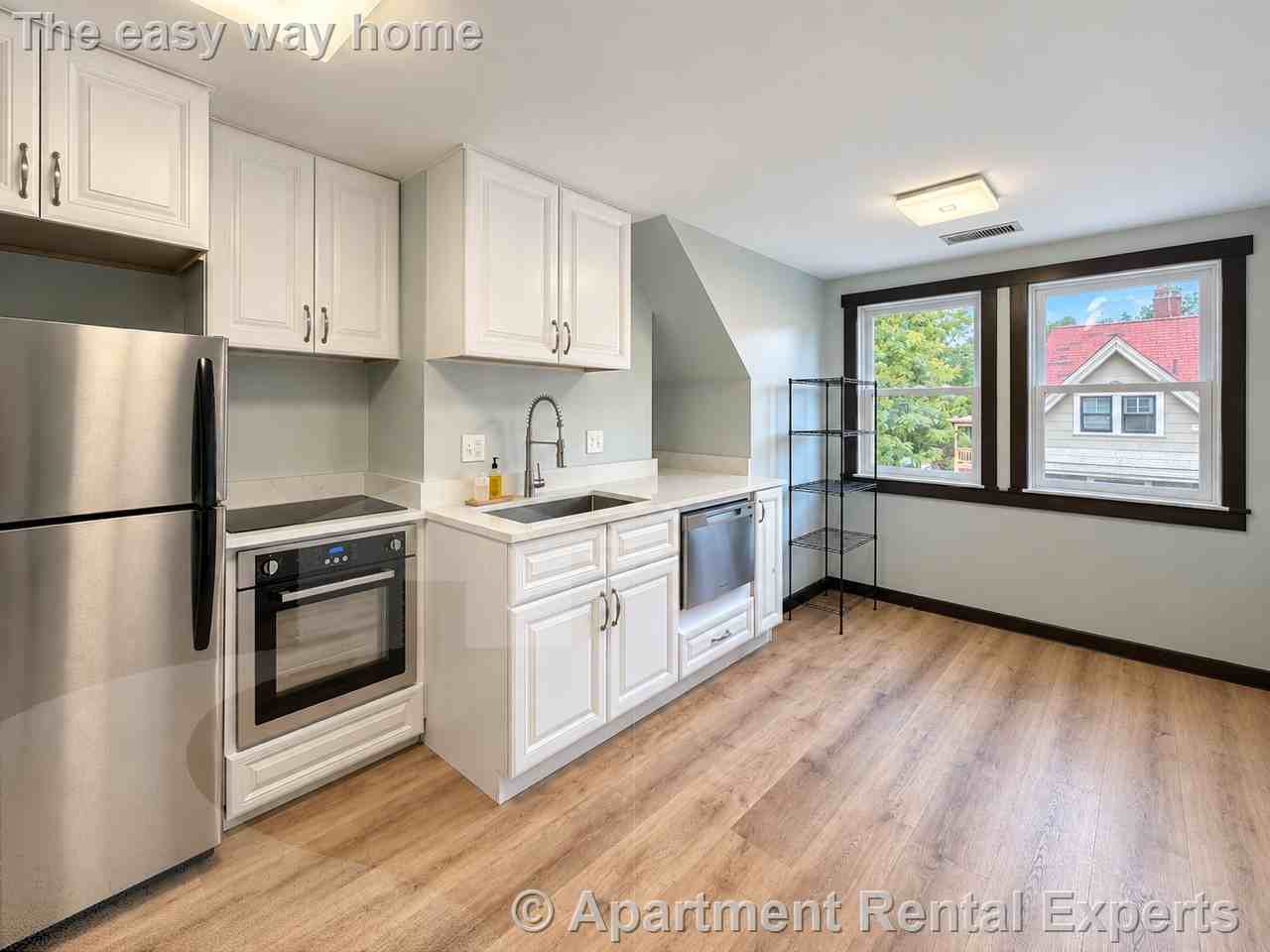 54 Garfield St #A - Photo 3 of 11