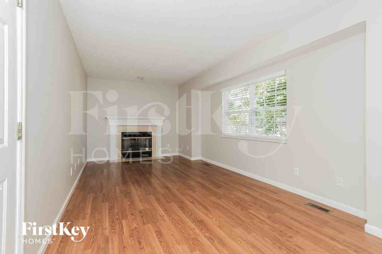 362 Nightwind Dr - Photo 3 of 15