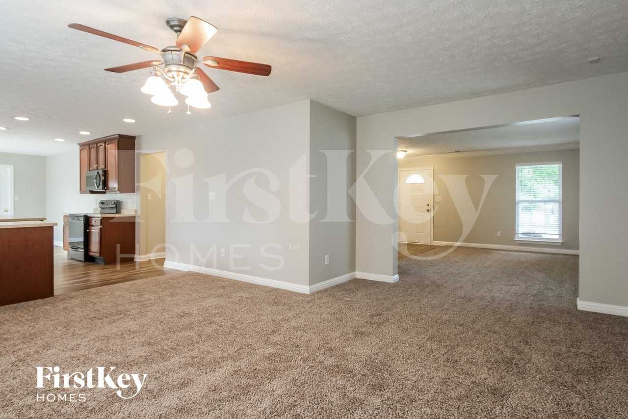 8124 Grassy Meadow Ln - Photo 6 of 15