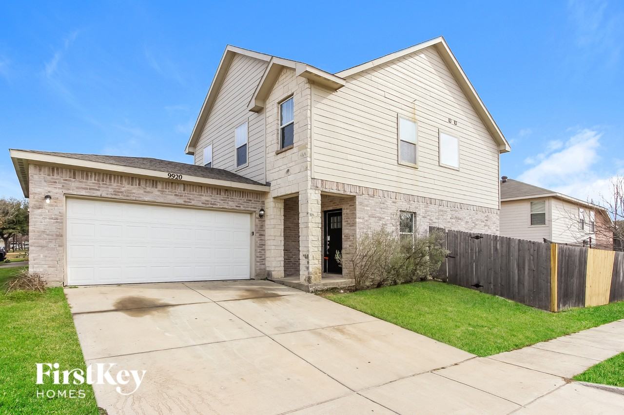 9920 Rio Doso Dr - Photo 2 of 16