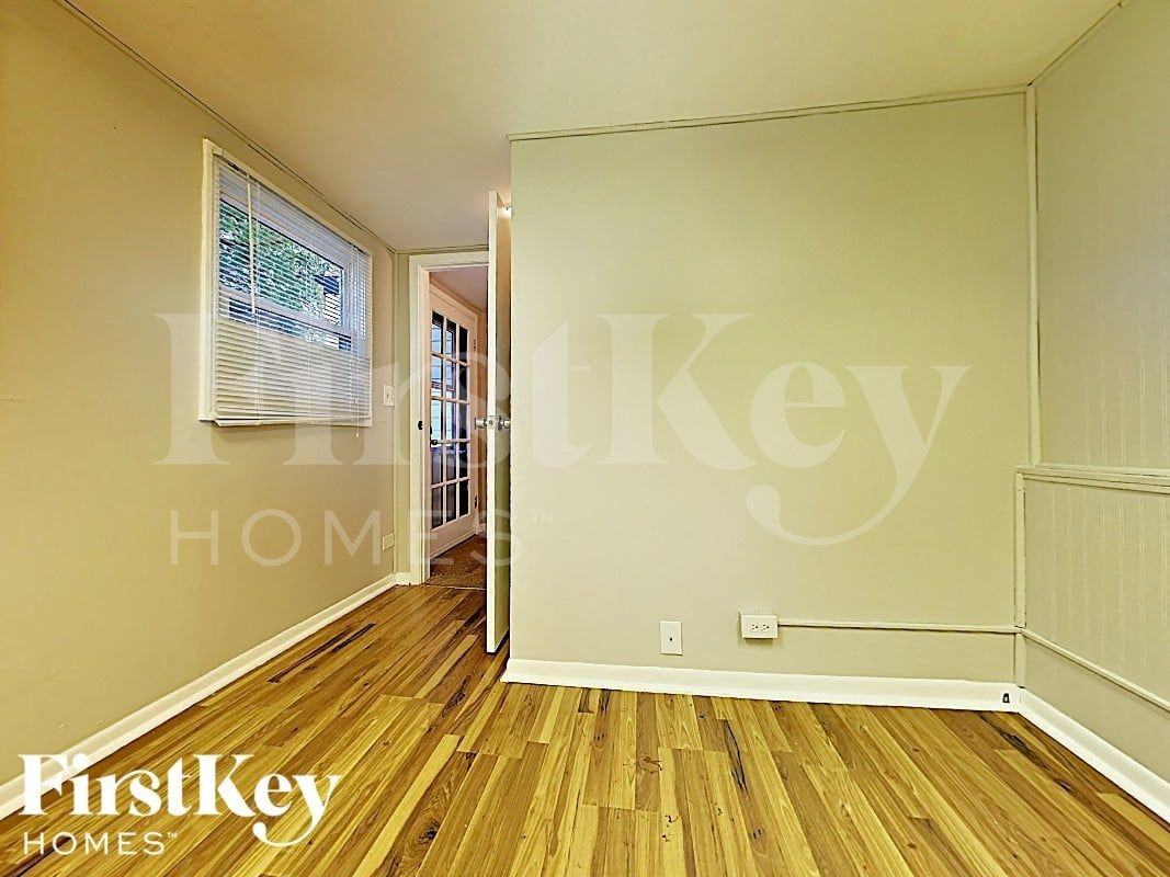 18609 Palmer Cir - Photo 7 of 16