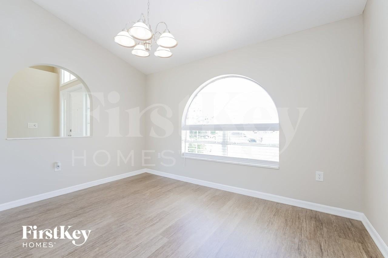 2516 57th St W - Photo 5 of 15