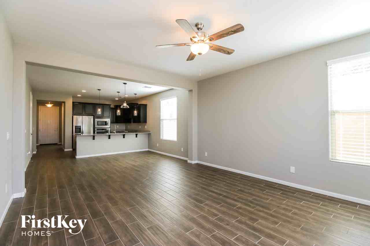 10518 E Corbin Ave - Photo 3 of 15