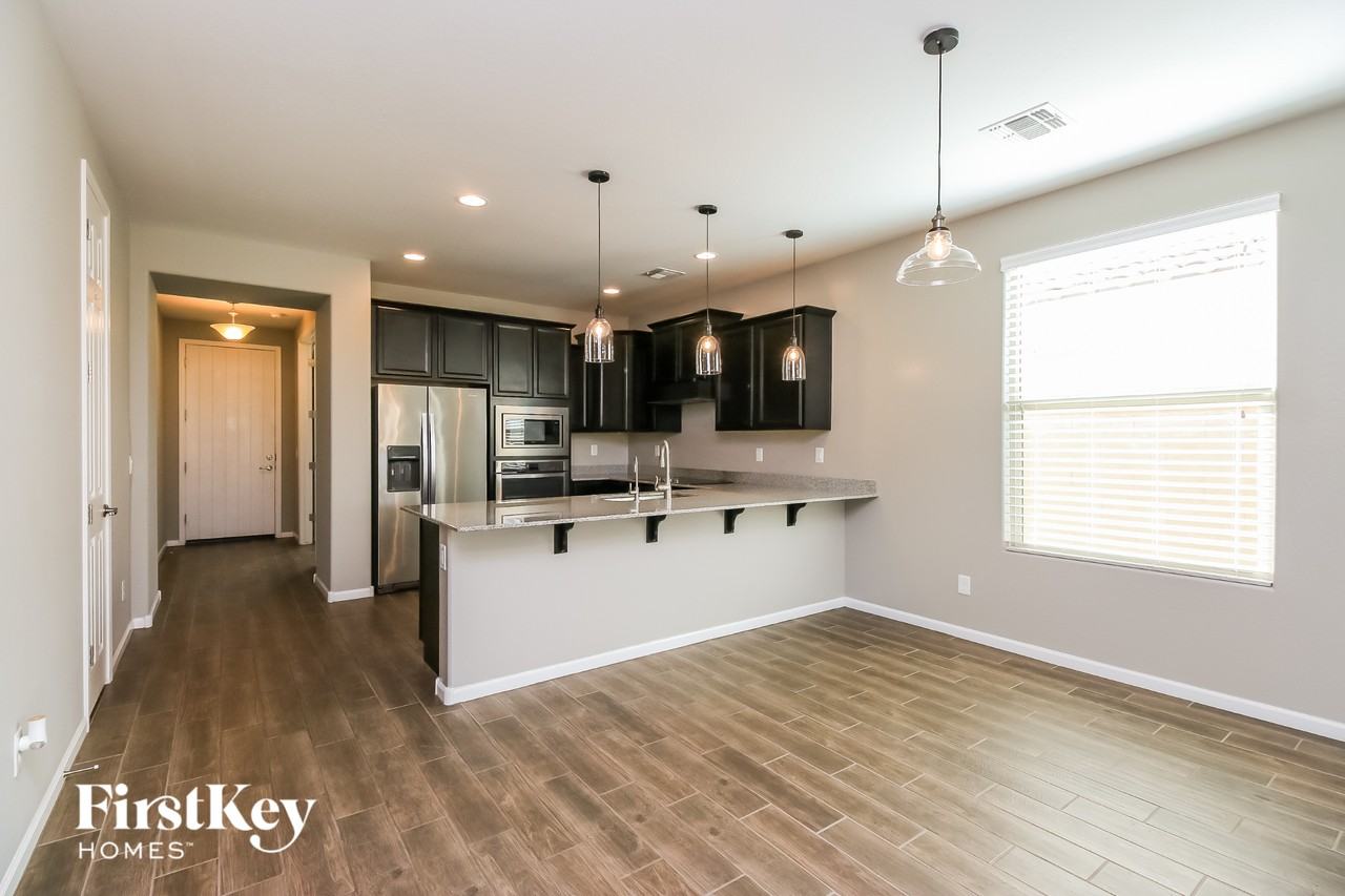 10518 E Corbin Ave - Photo 5 of 15