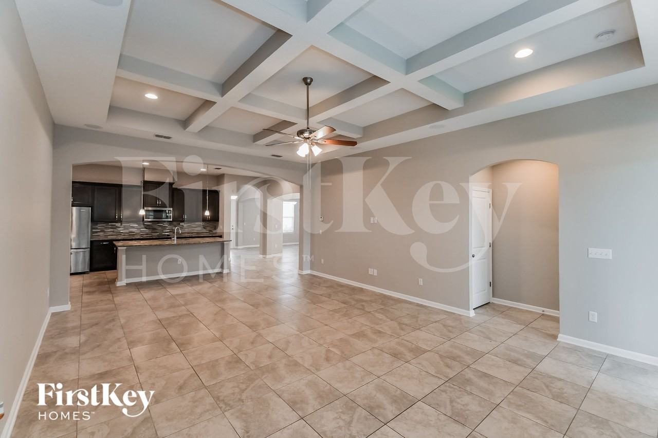 11187 Luffness Ct - Photo 4 of 15