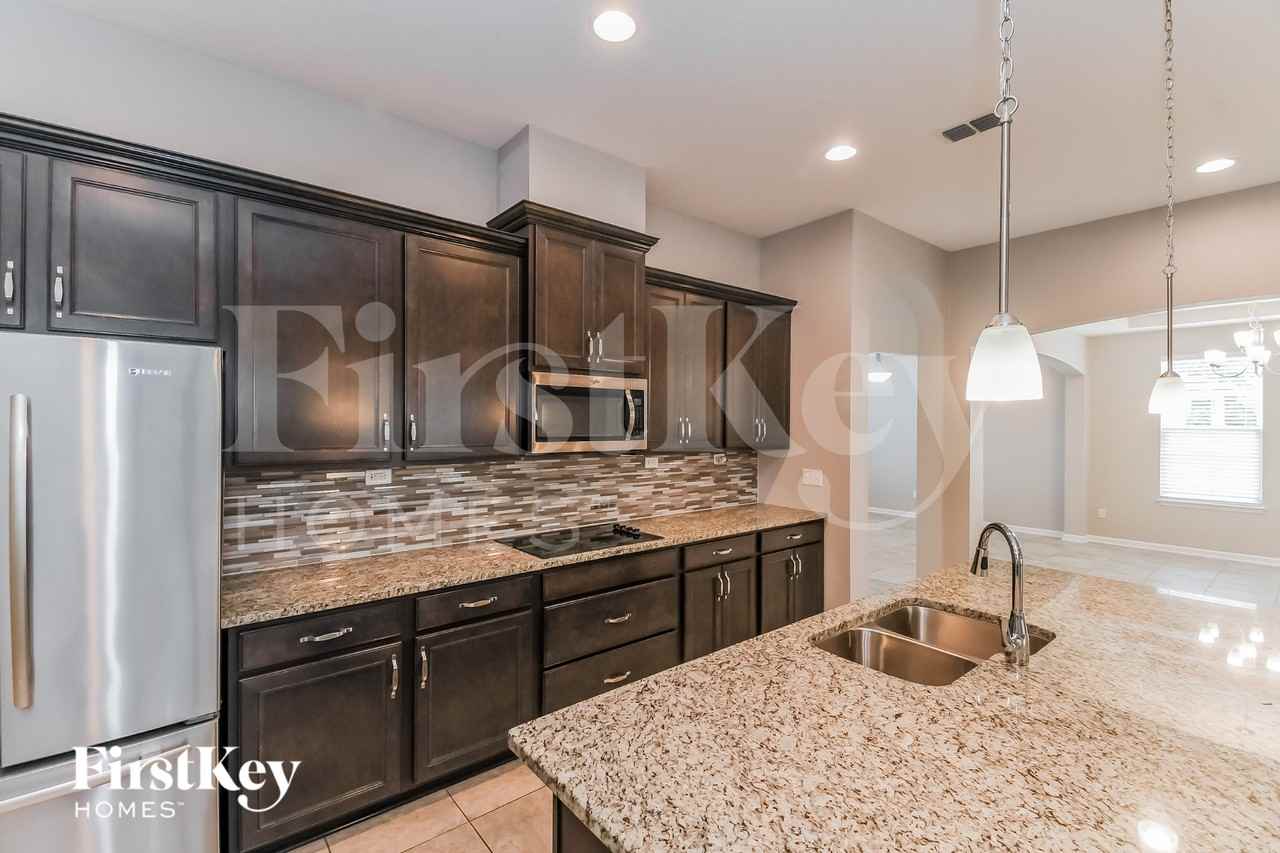 11187 Luffness Ct - Photo 6 of 15