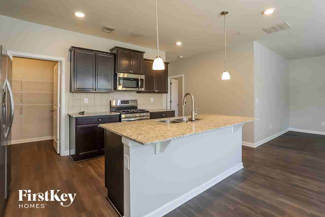 110 Lost Cove Dr Sw - Photo 6 of 15