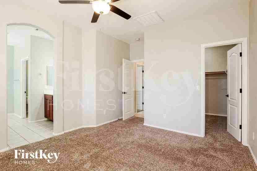 17577 W Buchanan St - Photo 7 of 16