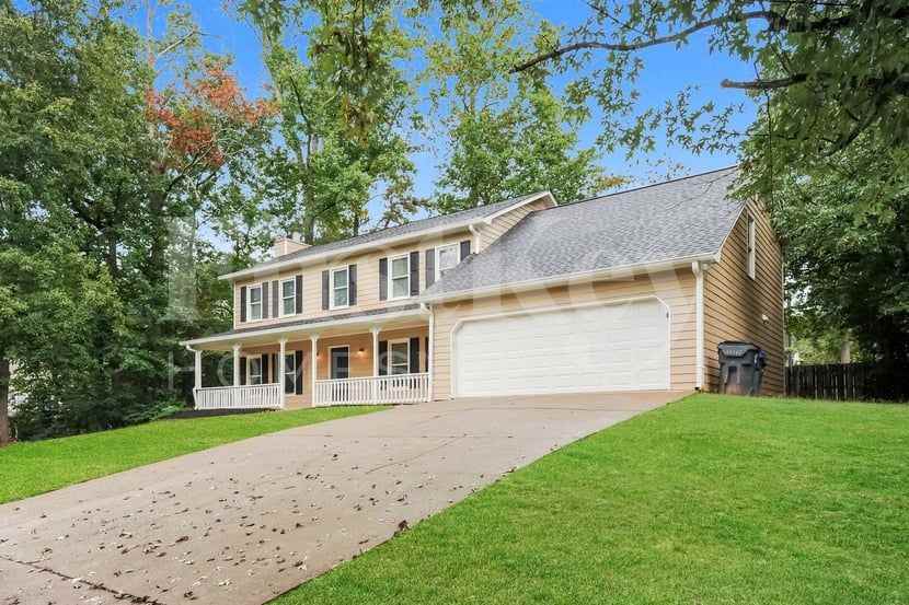 781 Simmons Mine Cir - Photo 2 of 15