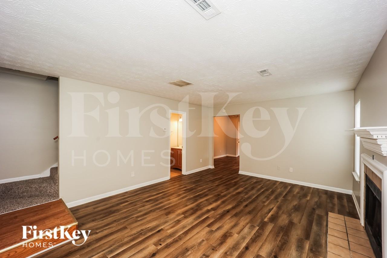 202 First Leaf - Photo 5 of 16